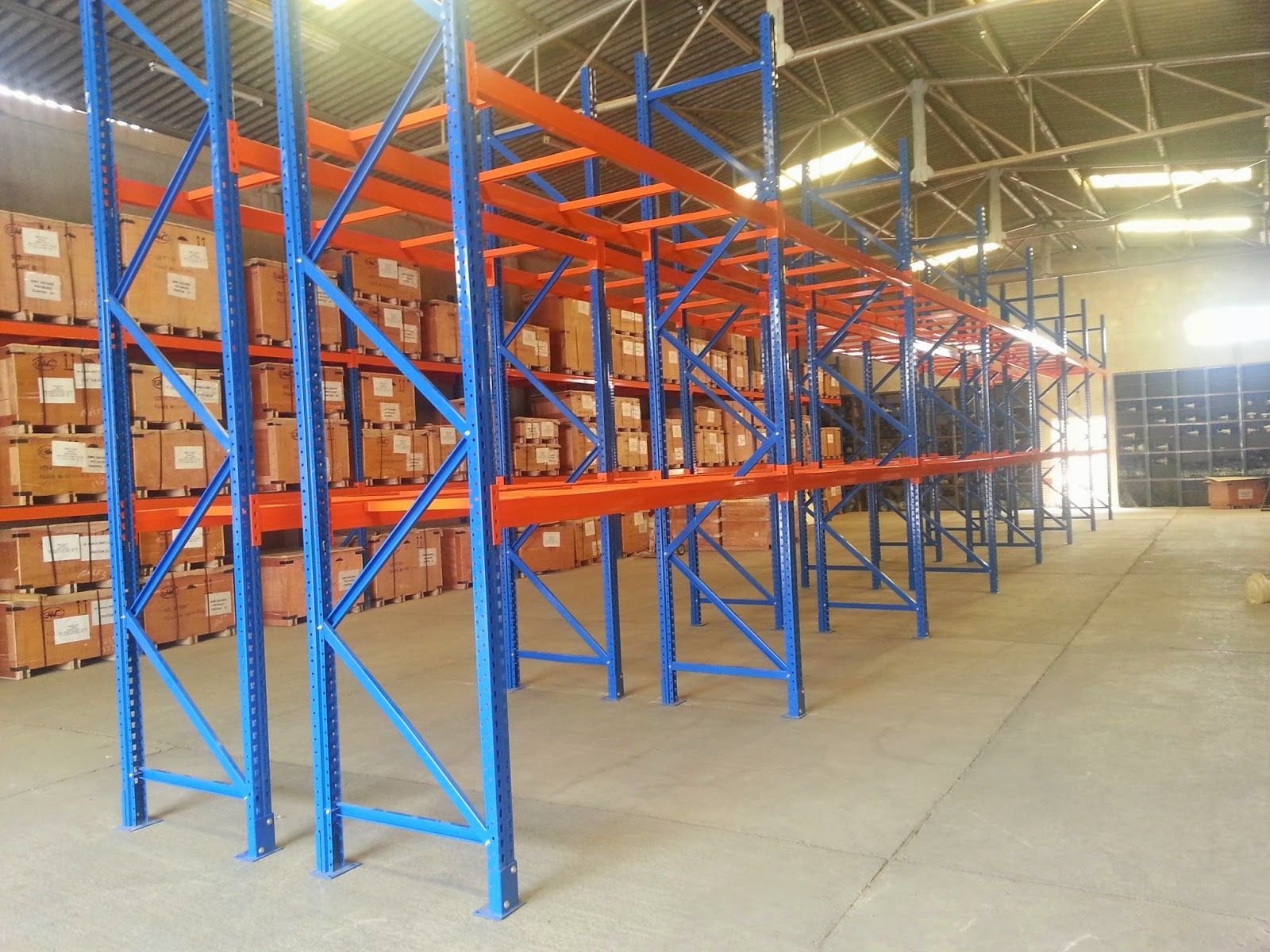 Industrial Loading Storage Rack Manufacturers in Delhi